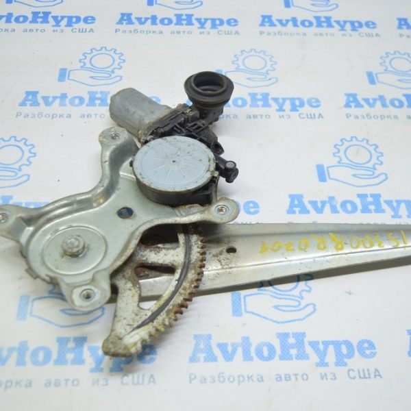 Стеклоподъемник с мотором зад прав Lexus IS250/IS300/IS350 06-13 85710-58010
