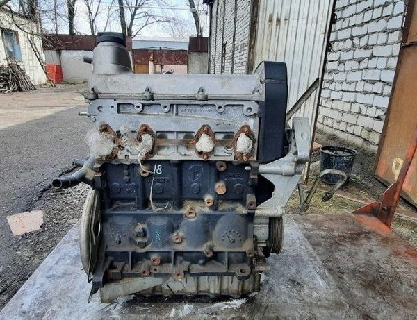 Двигатель VW Jetta 11-18 USA 2.0  (02) ok. 06G-100-031-H