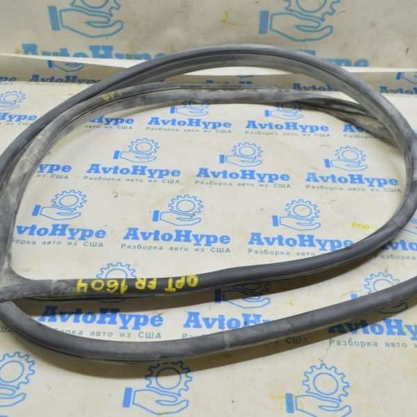 Уплотнитель дверного проема перед прав Kia Optima 16- 82120-D5000