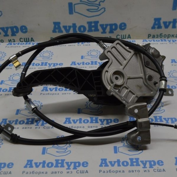 Трос стояночного тормоза перед Kia Optima 16- 59750-D4000