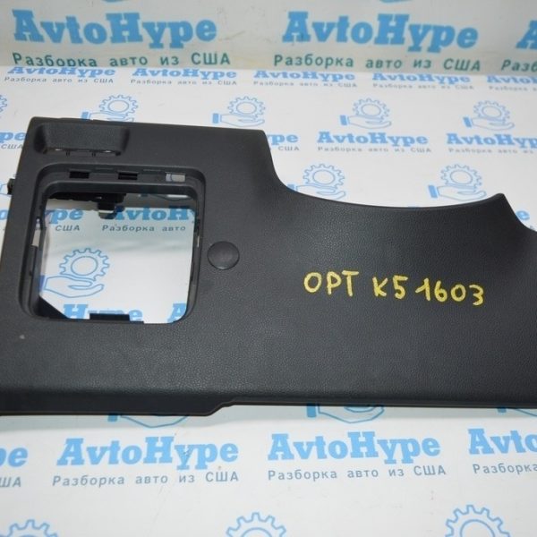 Накладка торпеды колени водителя Kia Optima 16- черн (03) без заглушки 84510-D5000WK