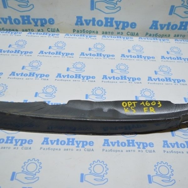 Уплотнитель крыла дверь-крыло прав Kia Optima 16- 84126-2T000