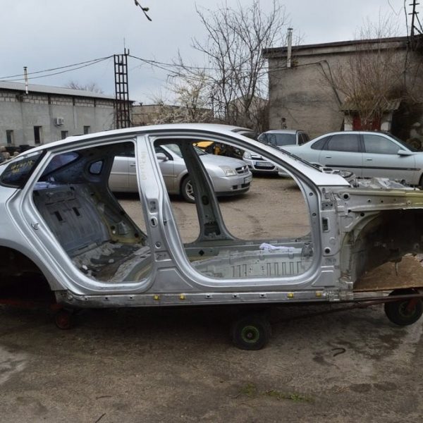 Корыто багажника Kia Optima 16- (03) cеребро 65513D4000