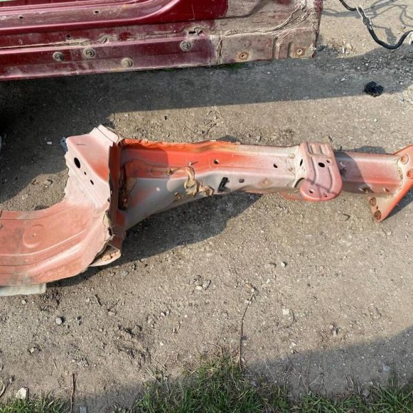 Четверть передняя левая Jeep Renegade 15-(03) оранжевый цвет ТОЛЬКО ЛОНЖЕРОН 68326044AA