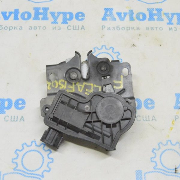 Замок зарядного порта Nissan Leaf 18- с датчиком (02) 657A0-5SK0A