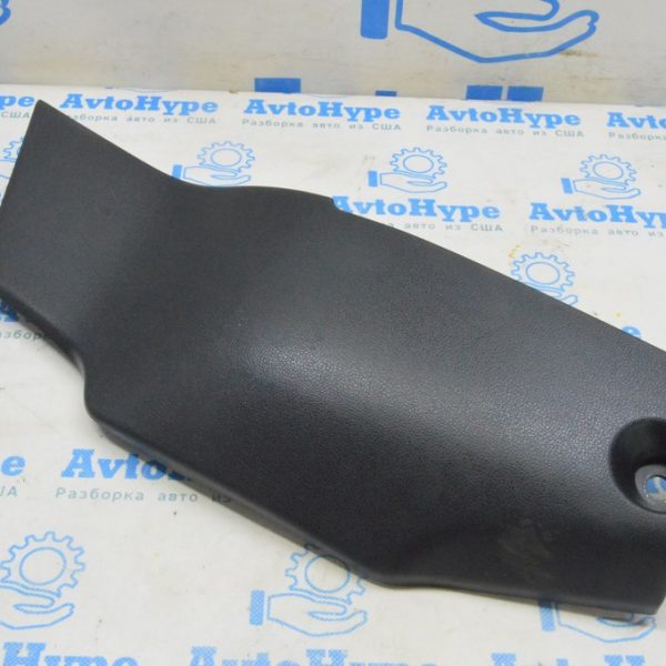 Накладка центральной консоли боковая правая Nissan Leaf 18-25 черная 689205SA0B