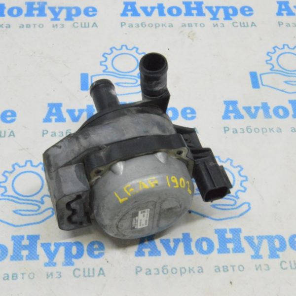 Помпа охлаждения водяная насос инвертора Nissan Leaf 18- (02) 21581-5SA0A