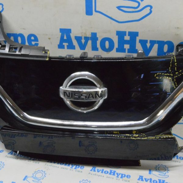 Эмблема решетки радиатора grill Nissan Leaf 18-22 628903VA2A