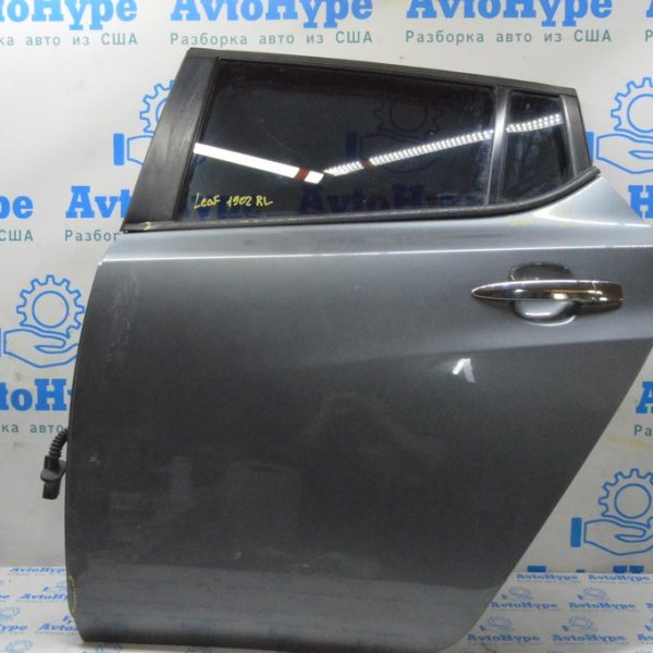 Дверь голая задняя левая Nissan Leaf 18- графит (02) примята 82101-5SF0A