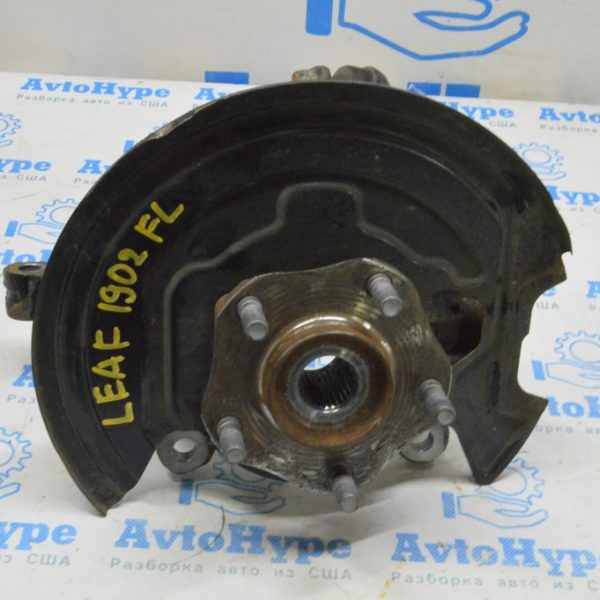 Цапфа со ступицей передняя левая Nissan Leaf 18- с кожухом (02) 40202-5SA1A