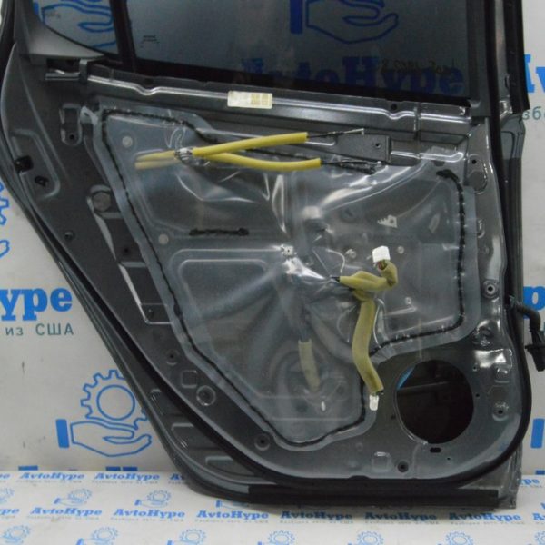 Уплотнитель двери нижний задний правый Nissan Leaf 18-24 828383NF0A