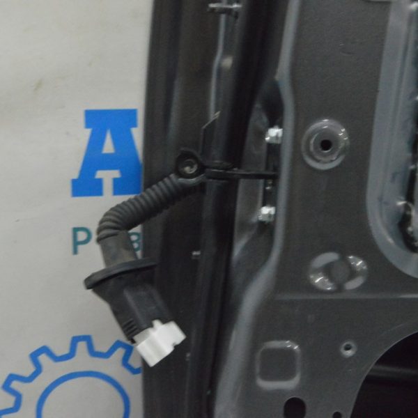 Ограничитель двери задней правой Nissan Leaf 18-24 824303NF0A