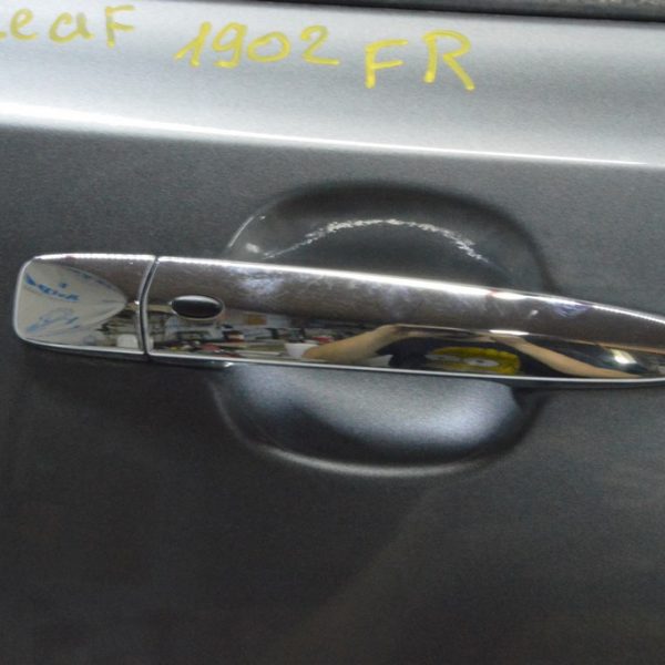 Заглушка ручки двери передняя правая Nissan Leaf 18- 82646-9N01A