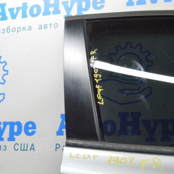 Накладка двери боковая передняя правая Nissan Leaf 18- 802D2-3NF0A