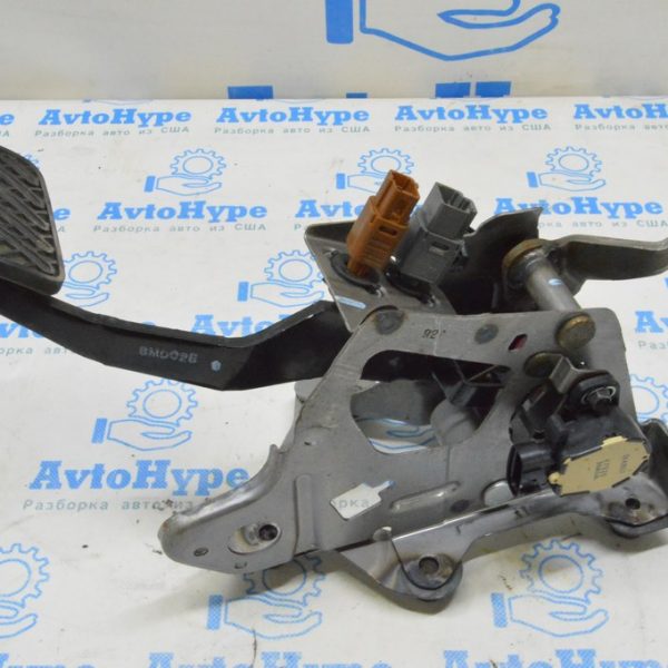 Педаль тормоза Nissan Leaf 18- 46501-5SA1B