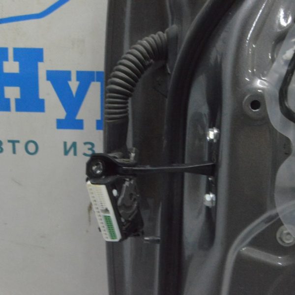 Ограничитель двери передней правой Nissan Leaf 18- 80430-3NF0A