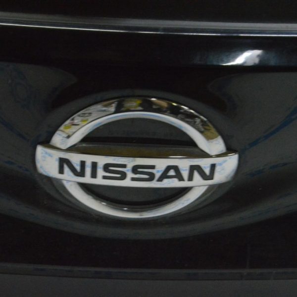 Эмблема логотип Nissan двери багажника Nissan Leaf 18-22 90890-JX00A