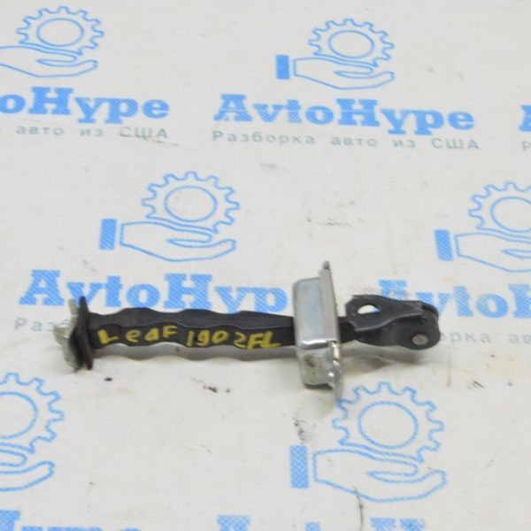 Ограничитель двери передней левой Nissan Leaf 18-24 804303NF0A