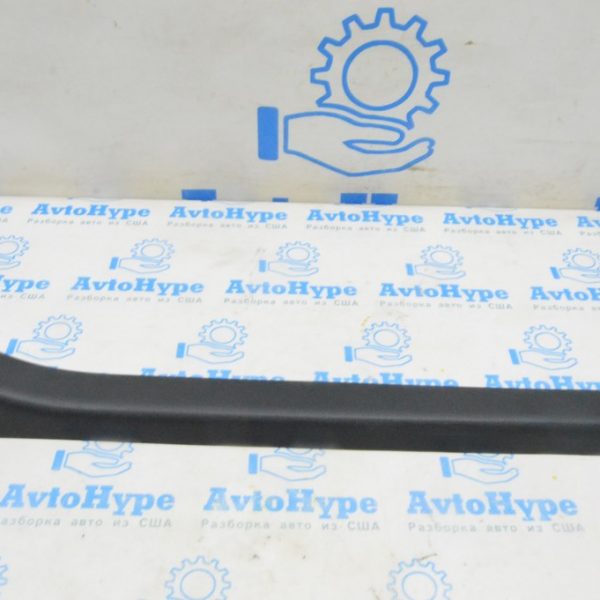 Накладка порога внутренняя передняя левая Nissan Leaf 18- 769B5-3NF0B