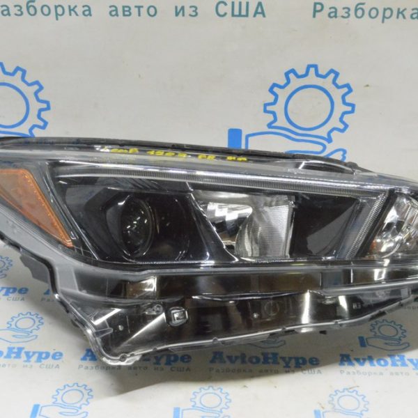 Фара передняя правая Nissan Leaf 18-24 галоген (02) сломаны крепления, пробит корпус 26010-5SA0A