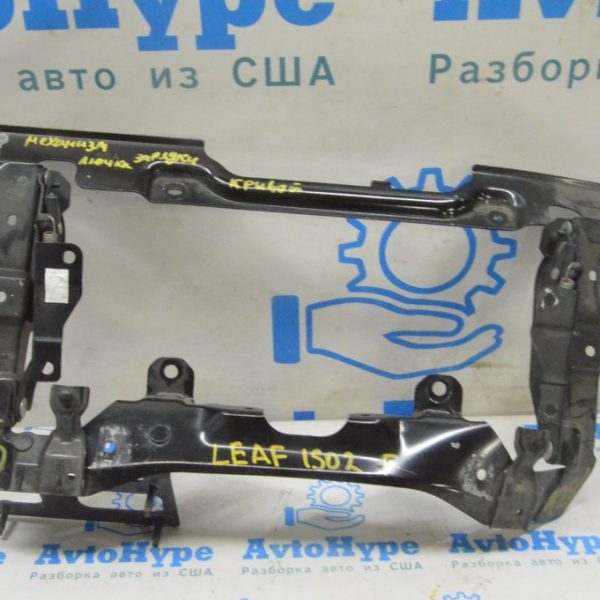 Механизм зарядного порта Nissan Leaf 18- (02) кривой 65718-5SA0A