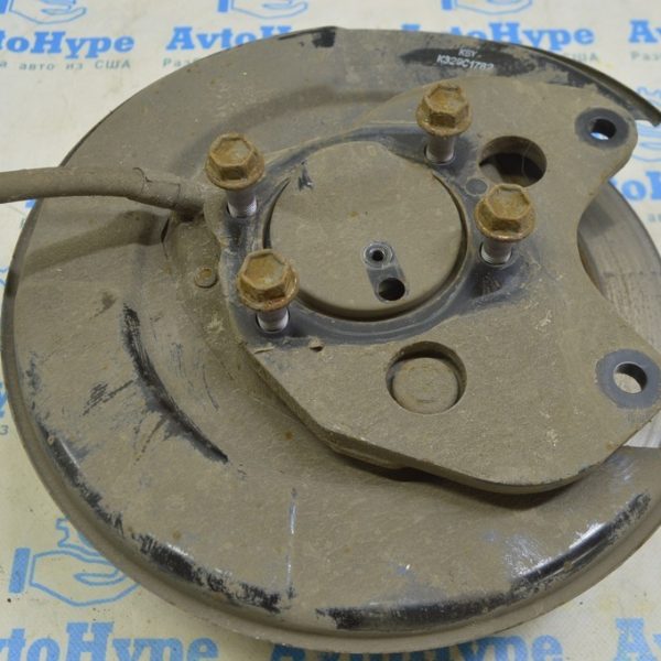 Кожух тормозного диска задний правый Nissan Leaf 18- 44020-3NF0A