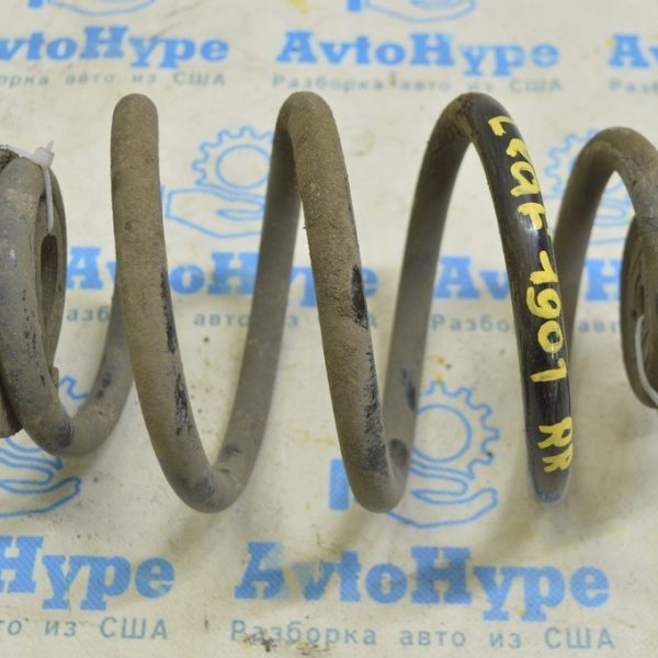 Пружина задняя правая Nissan Leaf 18- под 40 kWh 55020-5SA0A