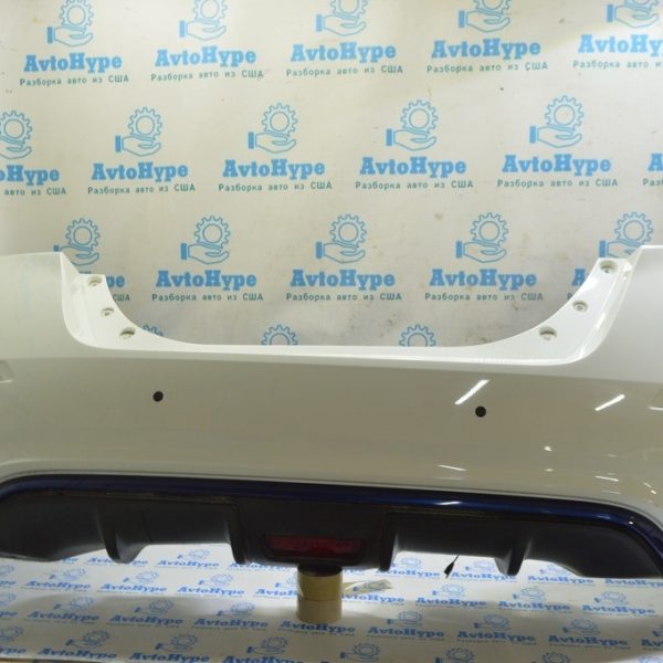 Бампер задний в сборе с парктрониками Nissan Leaf 18-22 белый (01) европа 85022-5SA0H