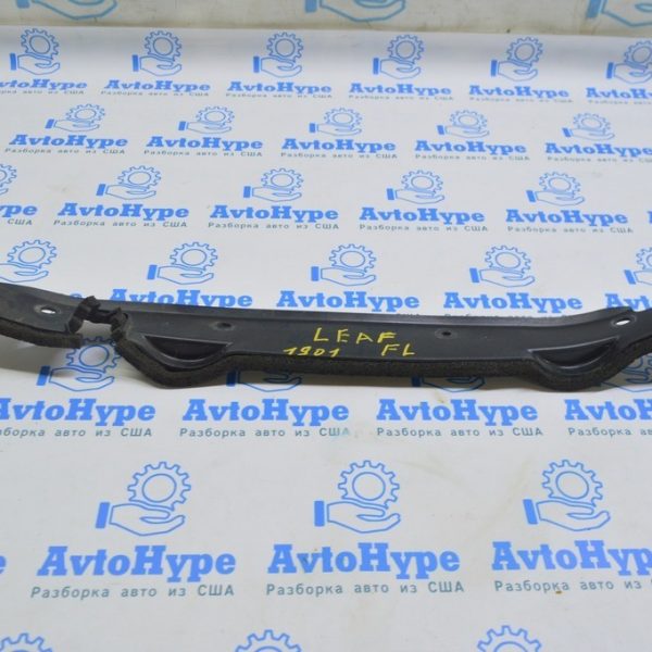 Уплотнитель крыла дверь-крыло левый Nissan Leaf 18- 63821-5SA1A