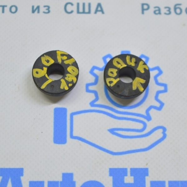 Резинка радиатора Nissan Leaf 18-