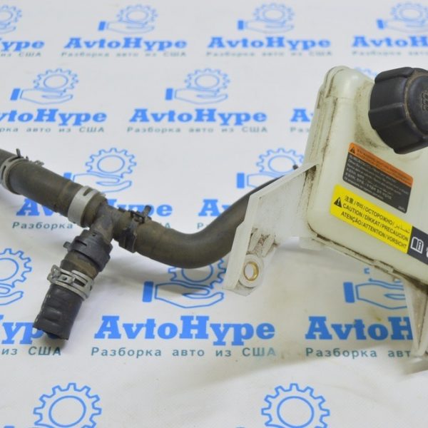 Расширительный бачок охлаждения Nissan Leaf 18- с крышкой (01) тип 2 пластиковая крышка с труб 21710-3NF0A