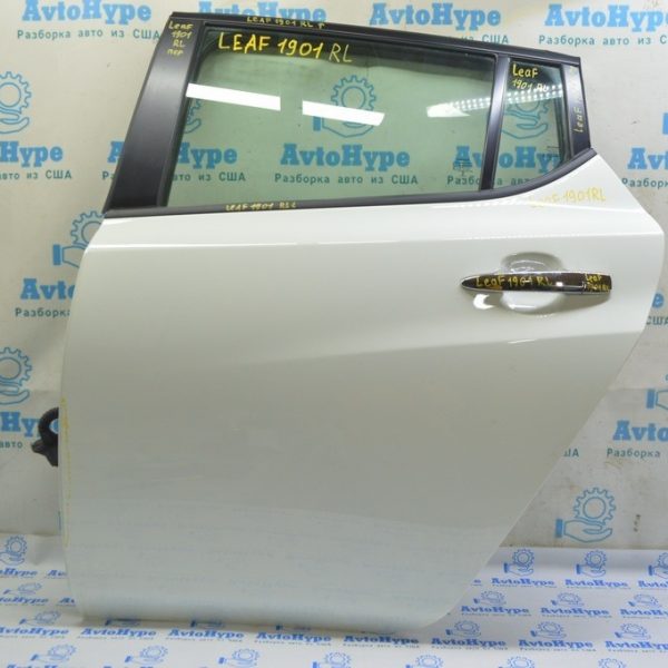 Дверь в сборе задняя левая Nissan Leaf 18- без карты (01) белый цвет 82101-5SF0A