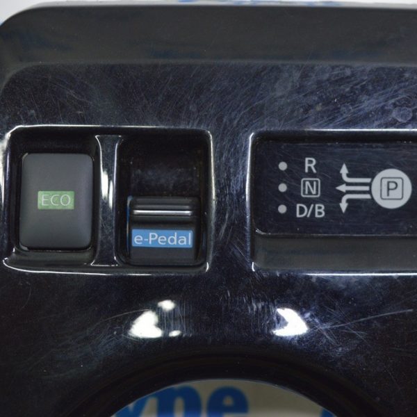 Кнопка E-PEDAL Nissan Leaf 18- 25194-5SA0A