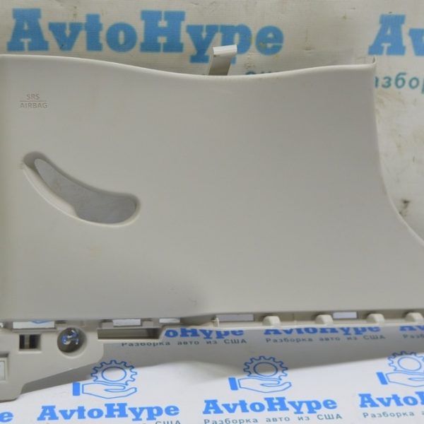 Накладка задней стойки правая Nissan Leaf 18- серая 76934-5SA0A