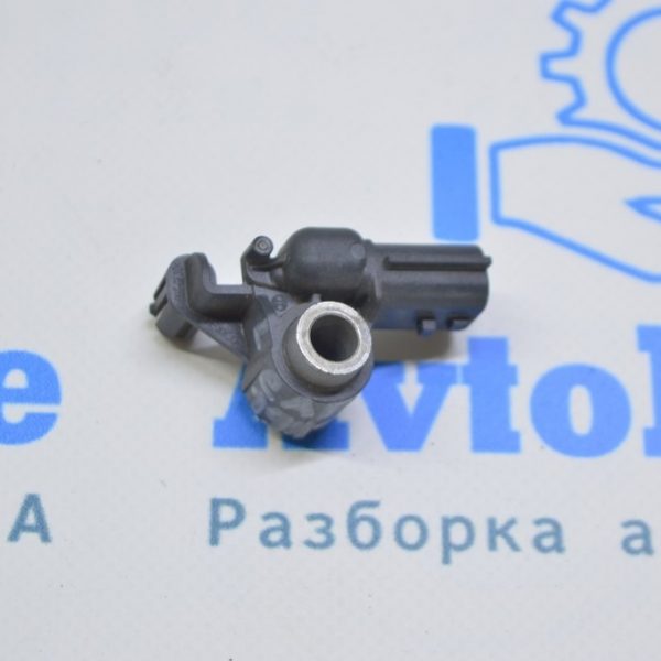 Датчик подушки безопасности на телевизоре Nissan Leaf 18- 98581-5RA0A