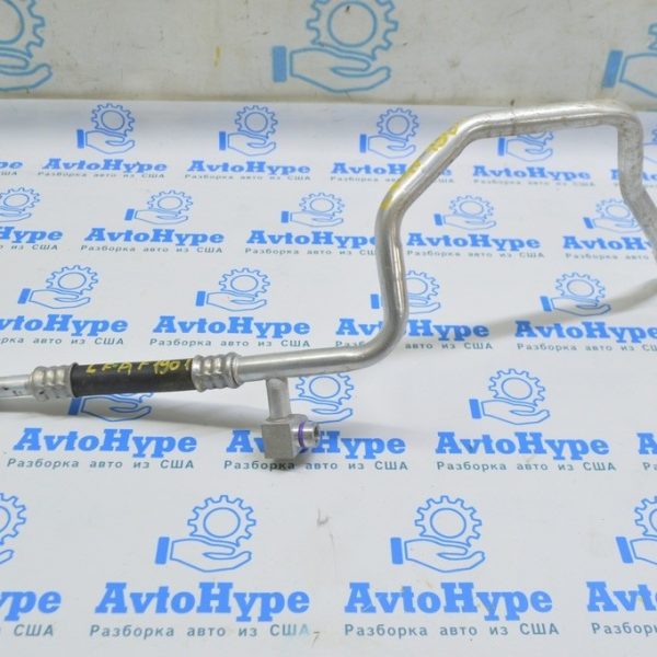 Трубка кондиционера от клапана 2 Nissan Leaf 18-21 92450-3NL0B