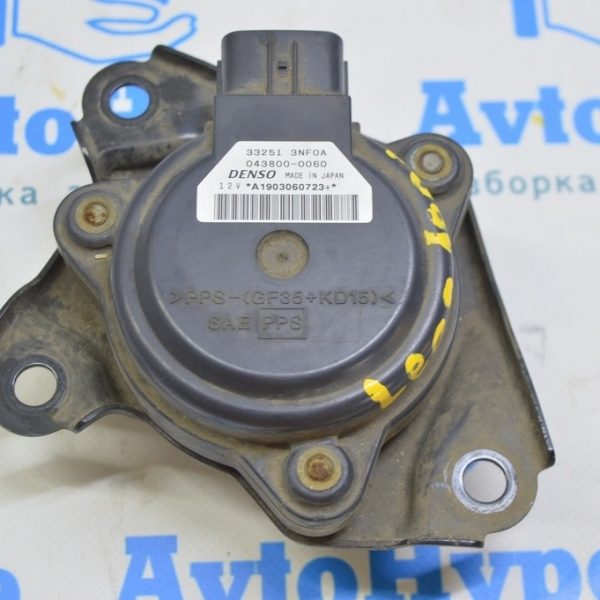 Селектор передач Nissan Leaf 18- 332513NF0A