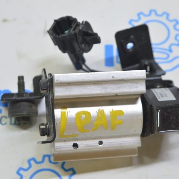 Клапан кондиционера Nissan Leaf 18-21 443310-1360