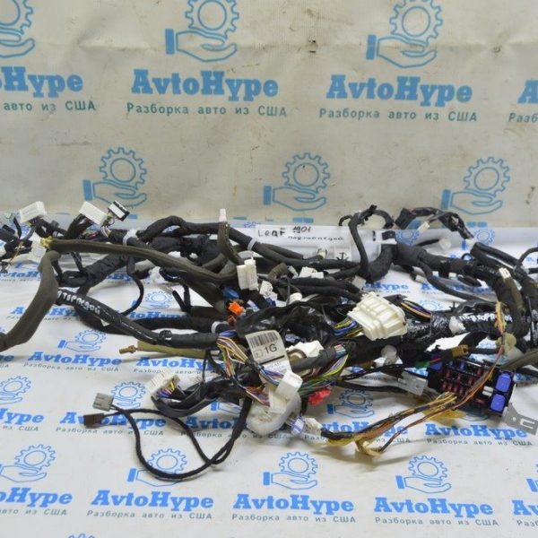 Проводка подторпедная Nissan Leaf 18- (01) 240105SP4A