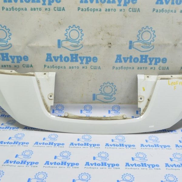 Накладка обрамление зарядного порта Nissan Leaf 18- (01) белая 62320-5SA0B