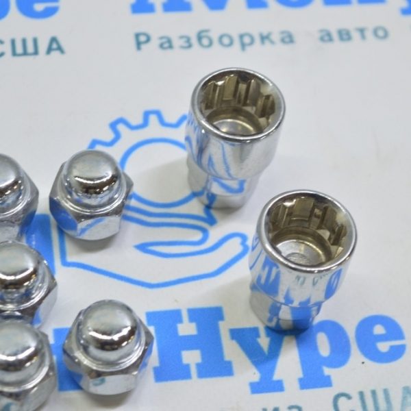 3 секретки колесные с головкой M12x1.25 Nissan Leaf 18-