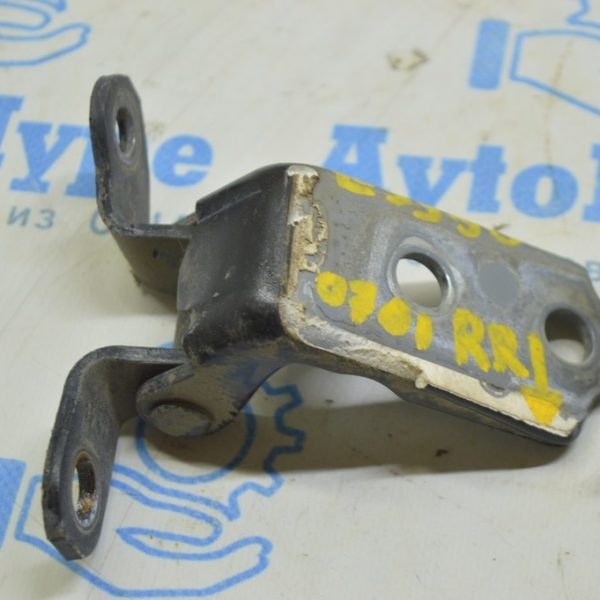 Петля двери нижняя зад прав Lexus ES350 07-12 68770-52031