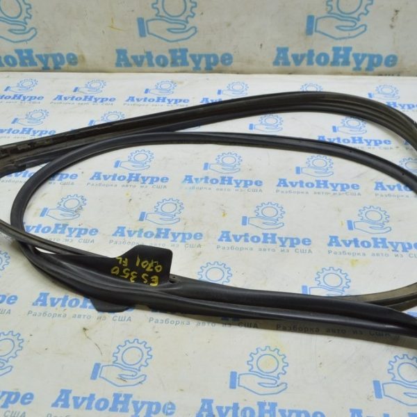 Уплотнитель двери перед лев Lexus ES350 07-12 (01) надрыв 67862-33070