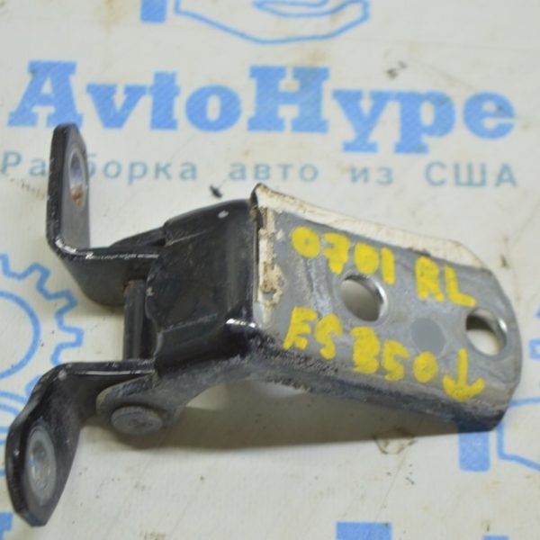 Петля двери нижняя зад лев Lexus ES350 07-12 68780-52031