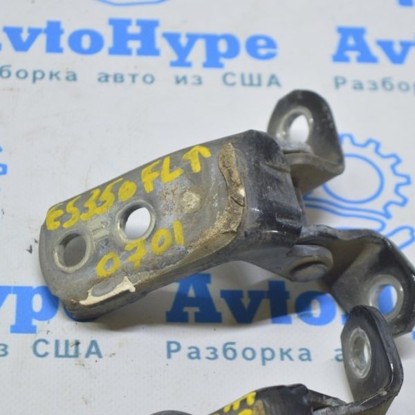 Петля двери верхняя перед лев Lexus ES350 07-12 6872012151