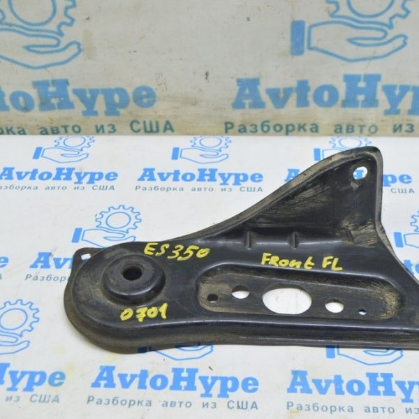 Лопух подрамника передний левый Lexus ES350 07-12 51036-33030