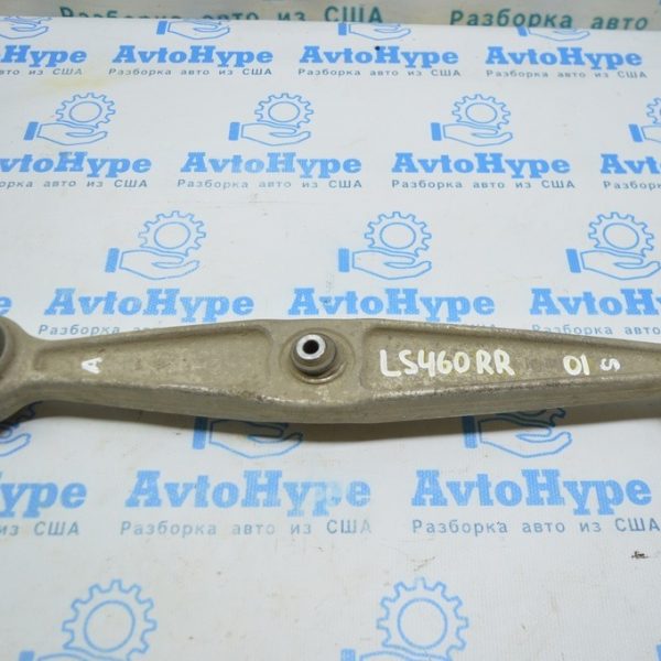 Рычаг поперечный зад прав Lexus LS460 LS600h 07-12 низ 48730-50111
