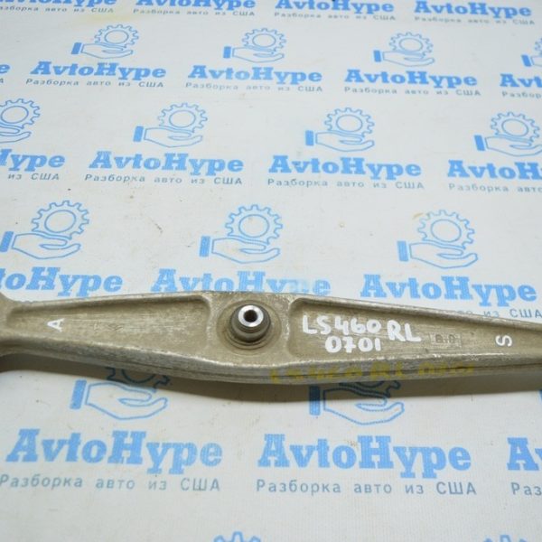 Рычаг поперечный зад лев Lexus LS460 LS600h 07-12 низ 48730-50111