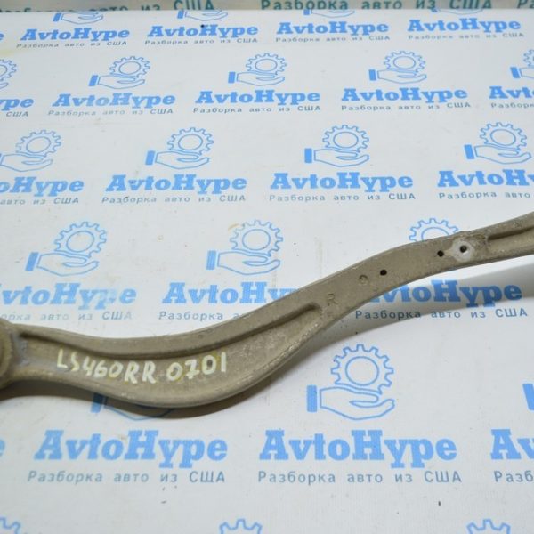 Рычаг поперечный зад прав Lexus LS460 LS600h 07-12 верх 48705-50030