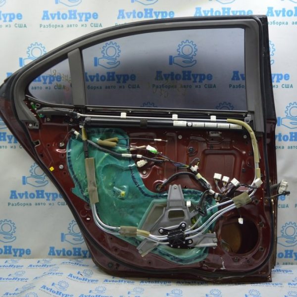 Уплотнитель стекла зад лев Lexus LS460 LS600h 07-12 лонг 68152-50031